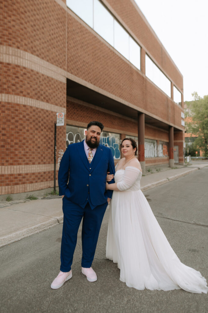 Intimate wedding at Bar Will, Montréal wedding photography