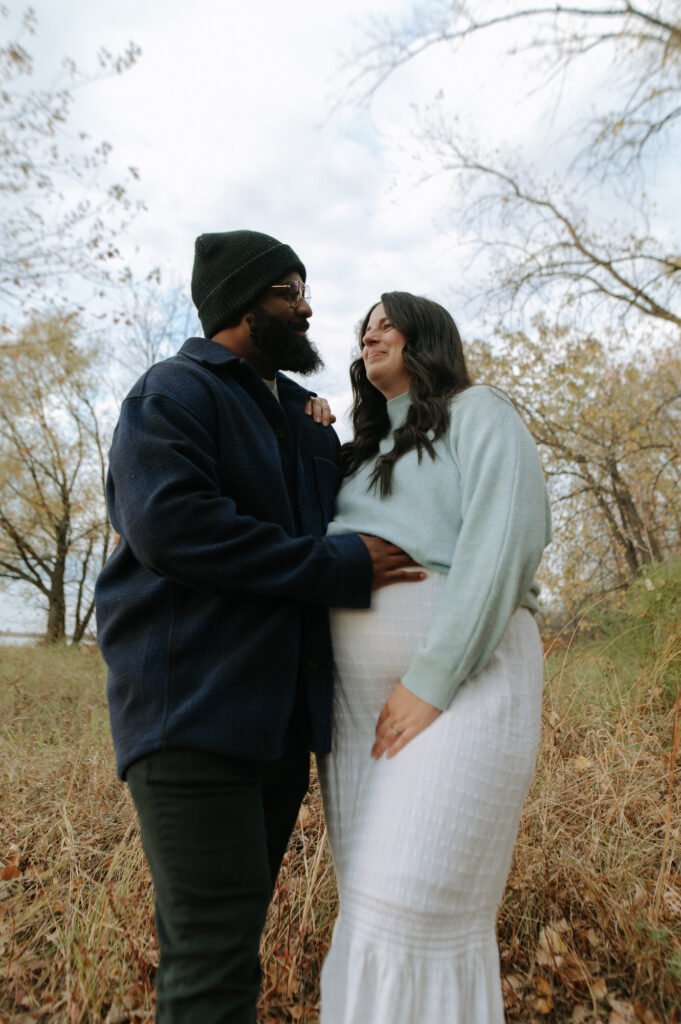 Photographie de maternité lifestyle à Montréal.