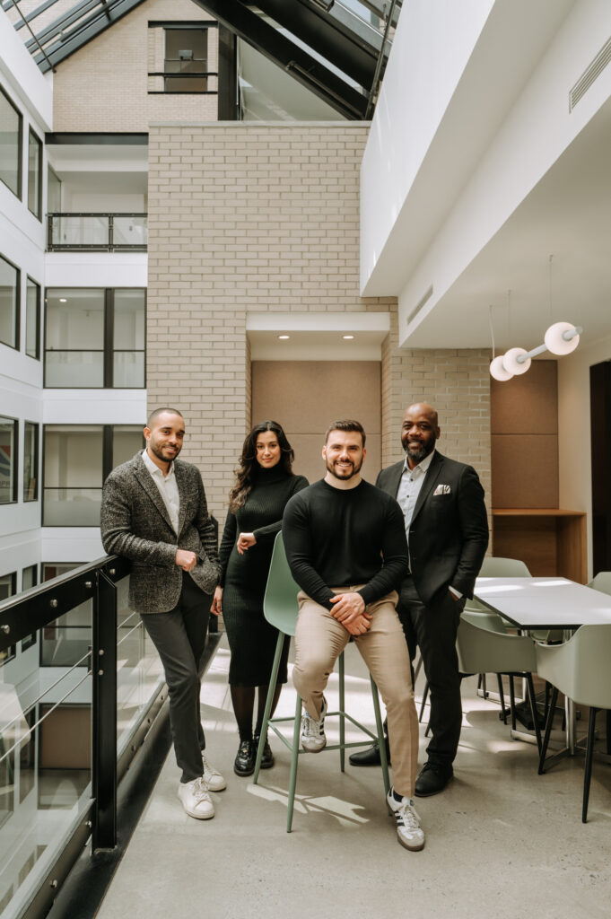 Photographie d'équipe à Montréal