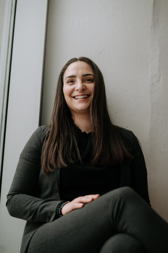 Photographie institutionnelle lifestyle à Montréal. Photographie universitaire à HEC Montréal.