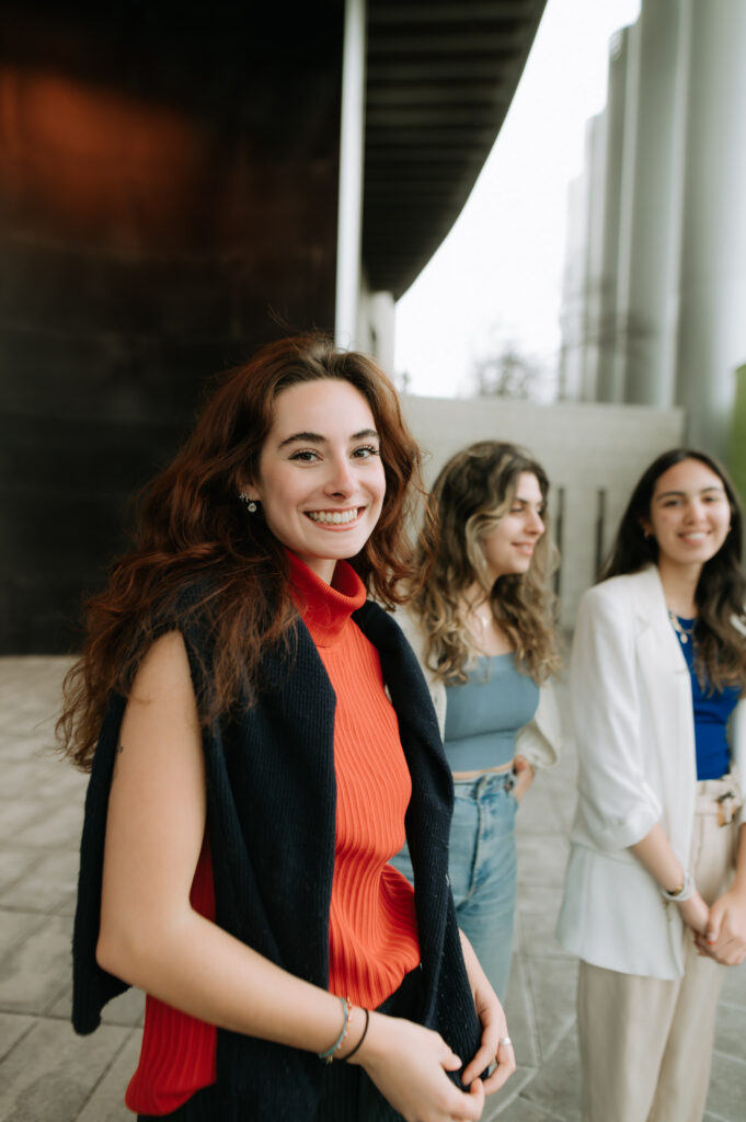 Photographie institutionnelle lifestyle à Montréal. Photographie universitaire à HEC Montréal.