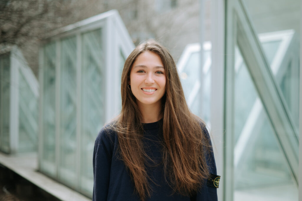 Photographie institutionnelle lifestyle à Montréal. Photographie universitaire à HEC Montréal.